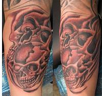 Click image for larger version. 

Name:	john skull sleeve.jpg 
Views:	20 
Size:	88.0 KB 
ID:	2000