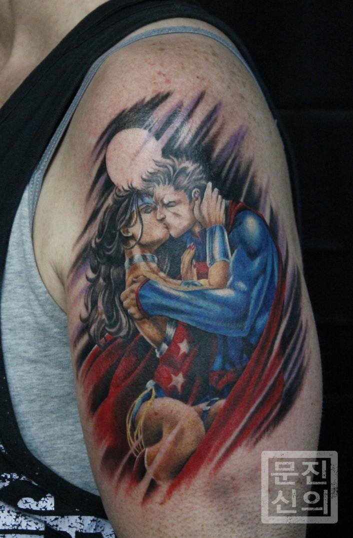Superman and Wonderwoman   Upper Arm