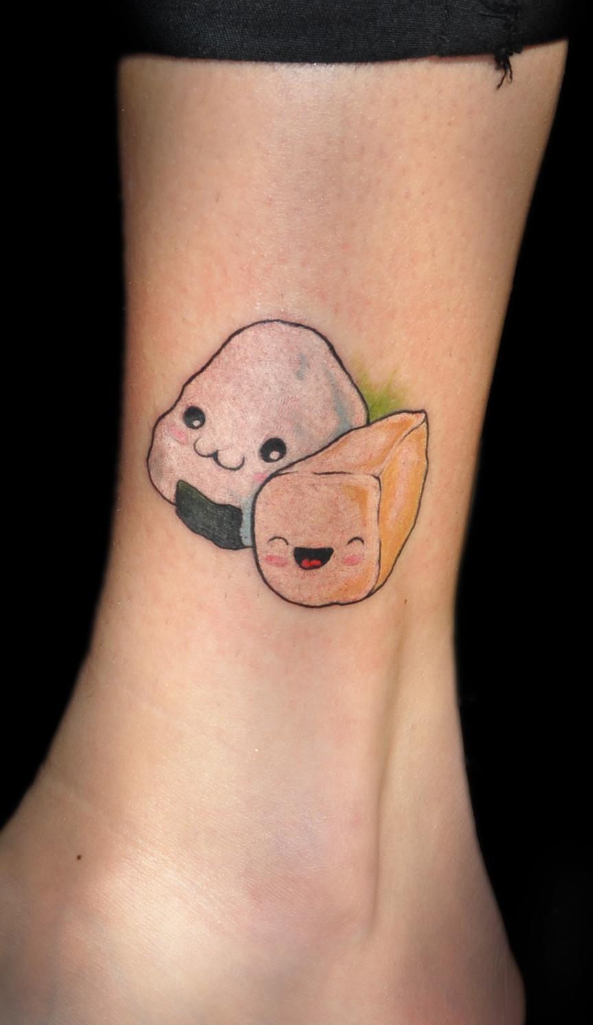 Tofu with friends!
The first tattoo i made in my shop Tofu Tattoo.